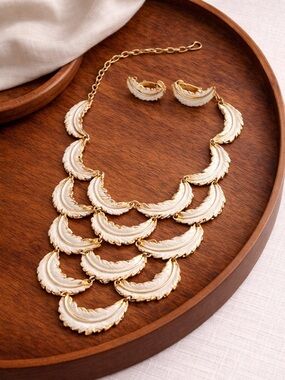 Vintage Mid-Century Vendome Feathered Necklace & Earrings Set